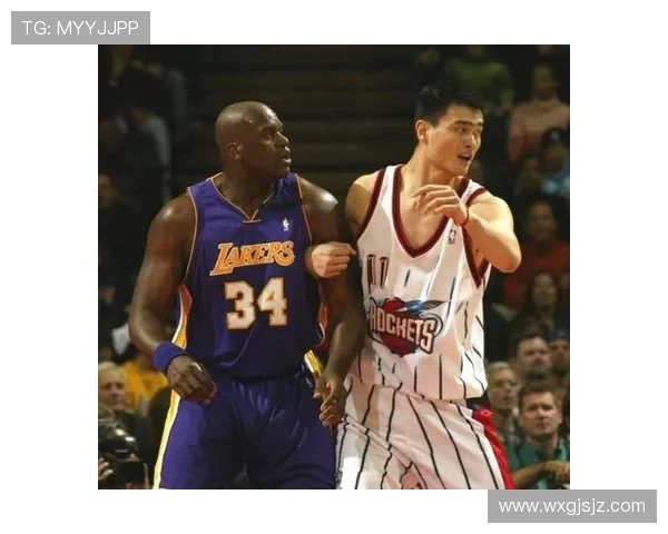 贾巴尔与姚明的传奇相遇:跨越时代的篮球巨星对话与交流